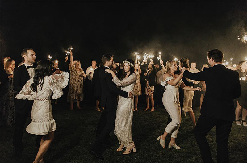 Cómo mantener la pista de baile llena en tu boda