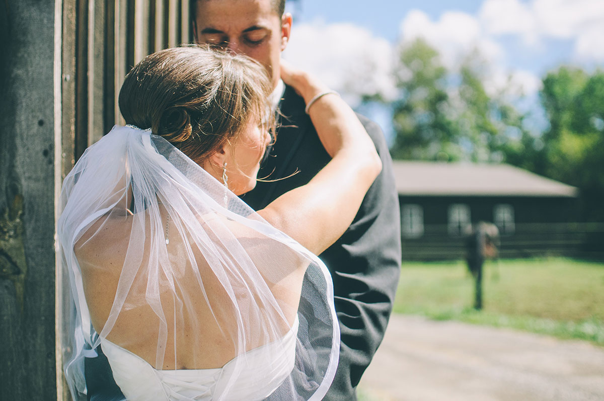 Cómo comprar su primera casa de recién casados Cómo comprar su primera casa de recién casados