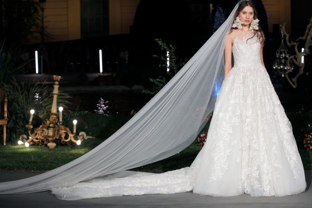 Marchesa debuta en Europa en Valmont Barcelona Bridal Fashion Week