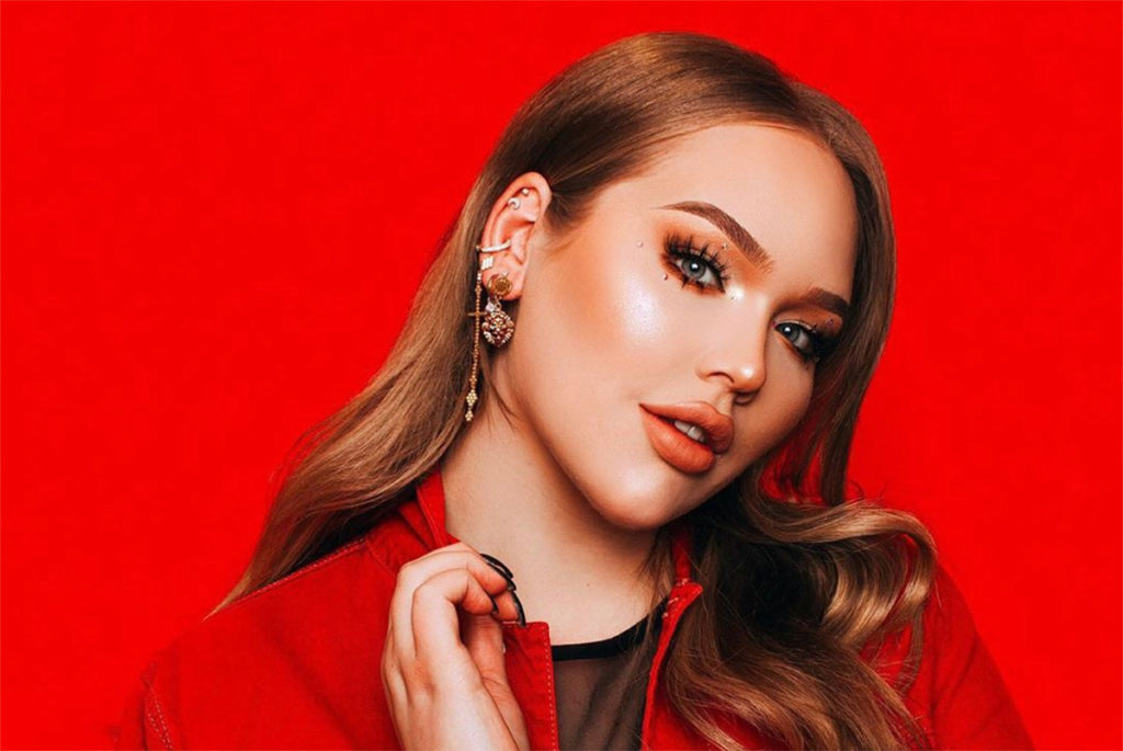 Nikkie Tutorials abre su corazón y revela que es una mujer transgénero