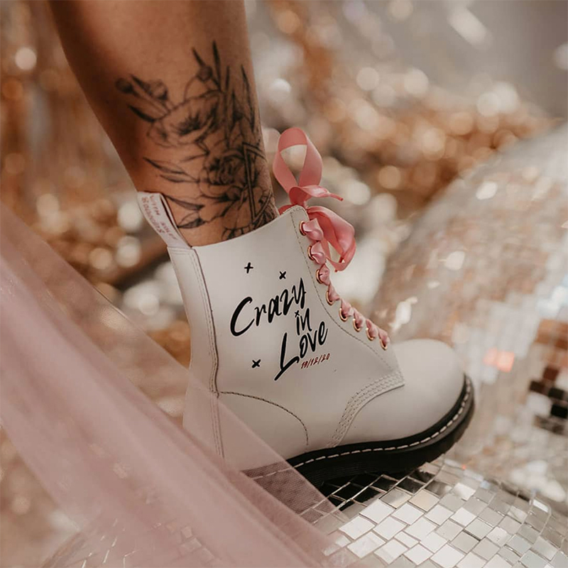 Zapatos personalizados de boda.