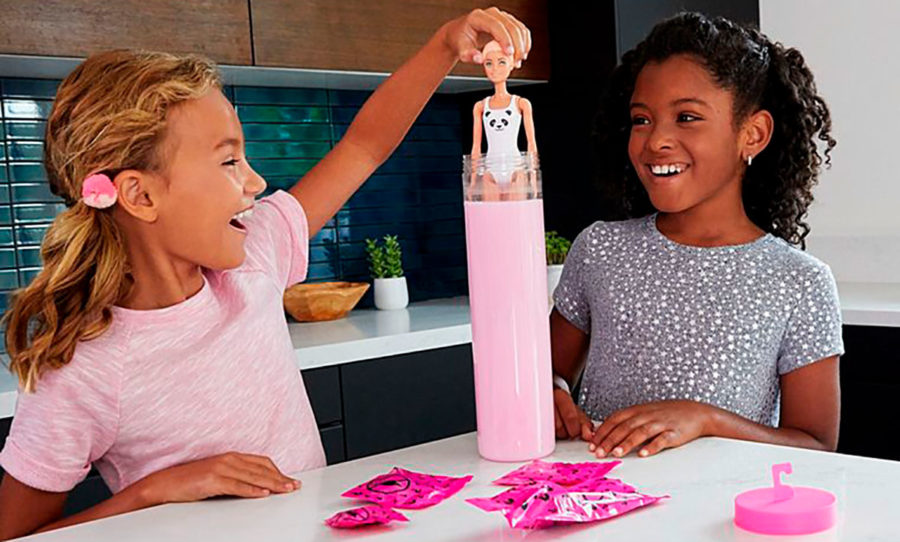 Barbie Color Reveal: la muñeca que cambia de color de piel en el agua