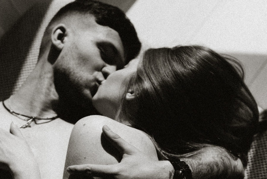 ¿Necesitamos sentir amor para disfrutar del sexo?