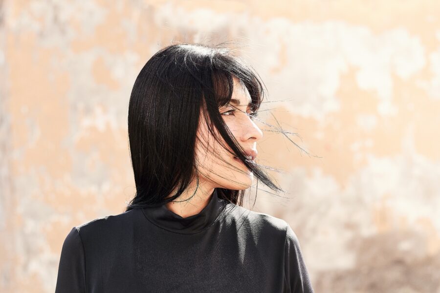 5 reglas a seguir si tienes el cabello teñido de negro