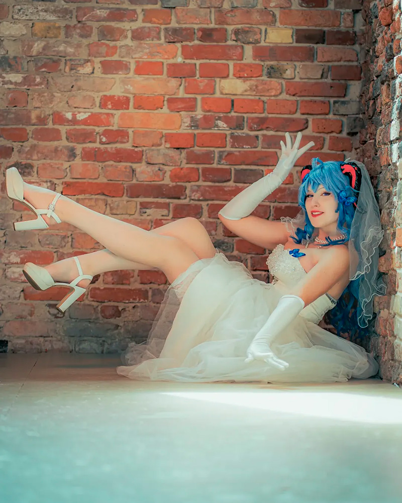 cosplay bride otaku