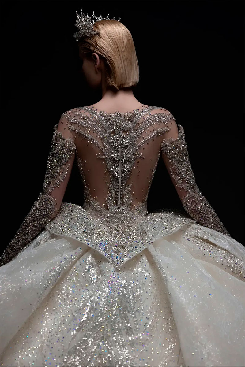 vestido de novia de la realeza espalda