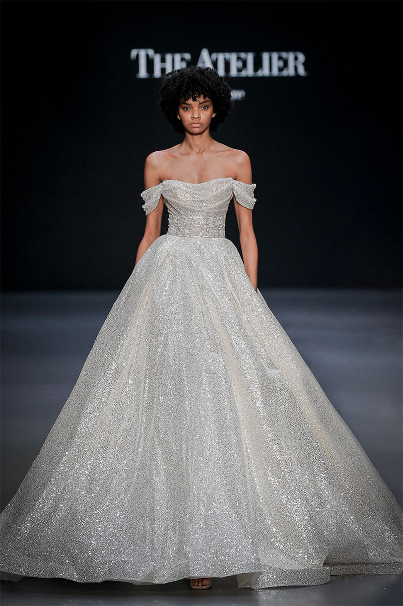 vestido de novia con brillos de the atelier