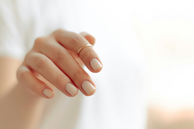 si quieres un manicure elegante para boda no cometas estos errores