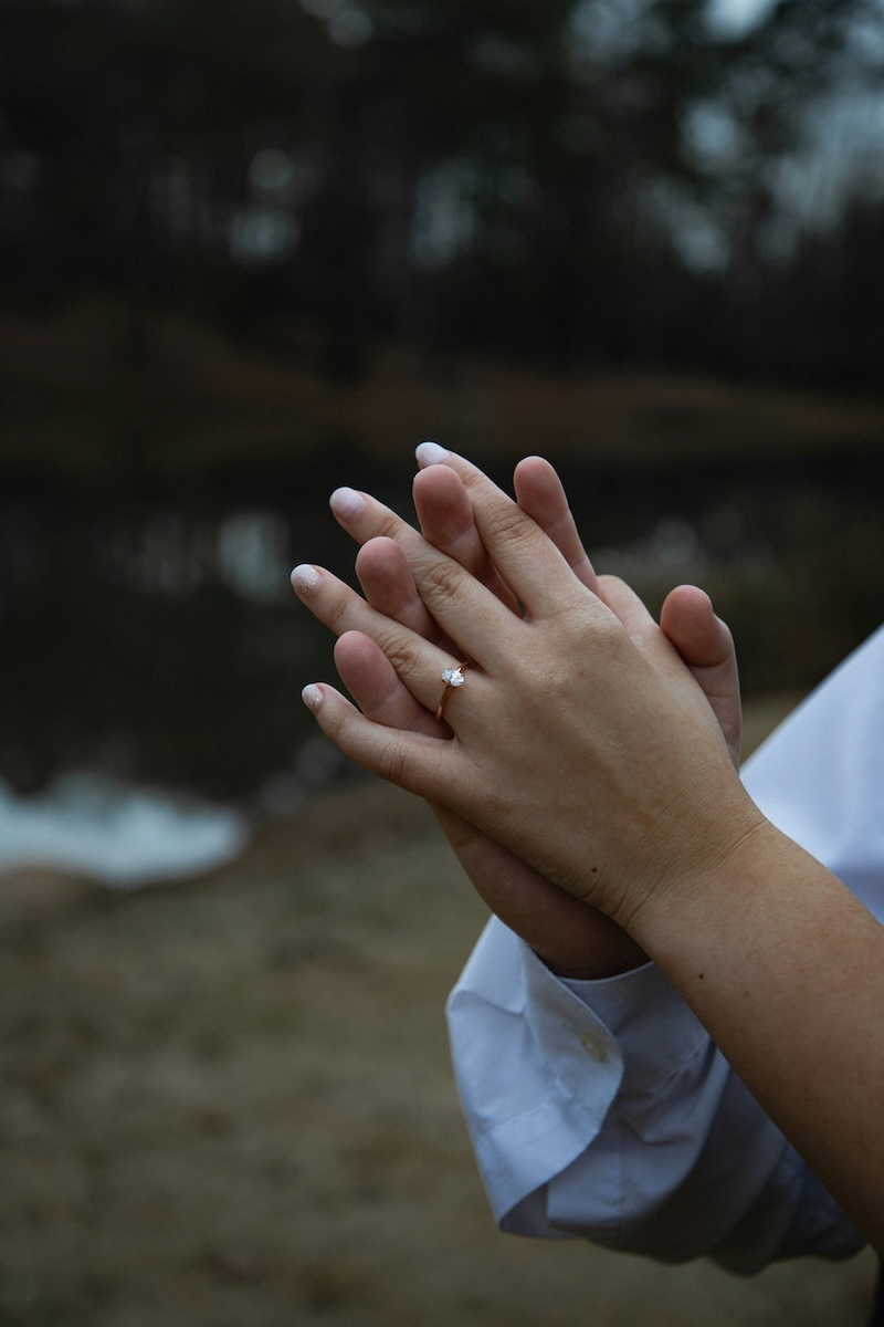 si quieres un manicure elegante para boda no cometas estos errores