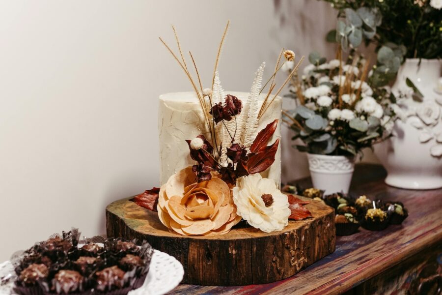¿Cómo escoger el pastel de boda perfecto para otoño?