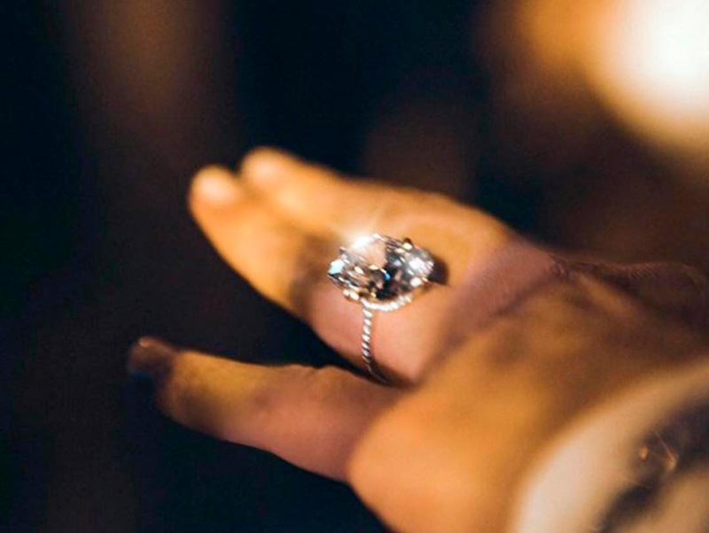 anillo de compromiso kim kardashian