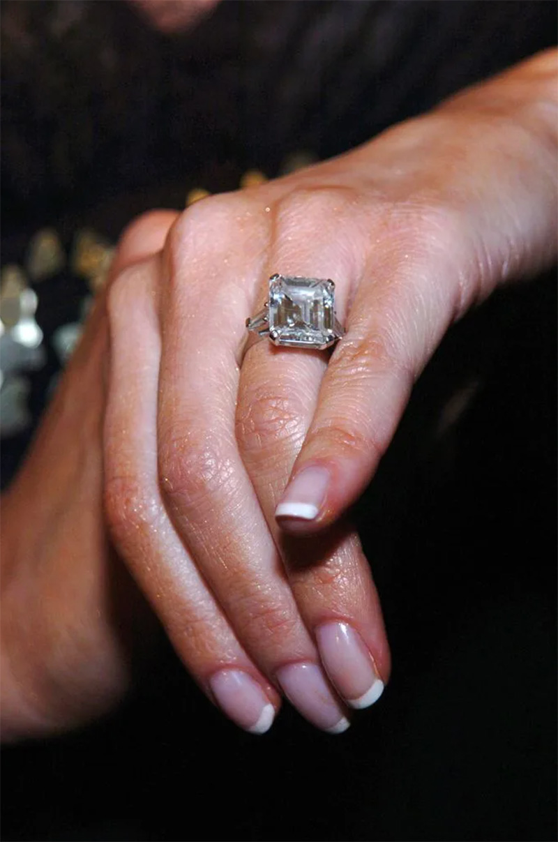 melania trump ring