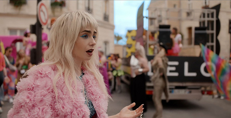 emily in paris y lelo lujo alianza sensual