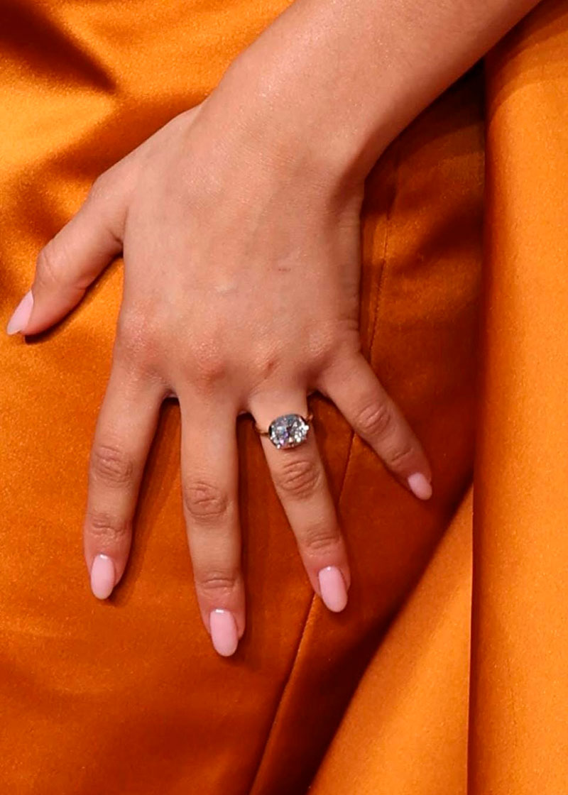 anillo compromiso de zendaya