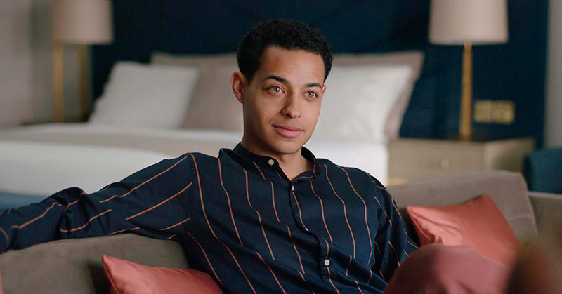 Daryl McCormack como Charles Bingley